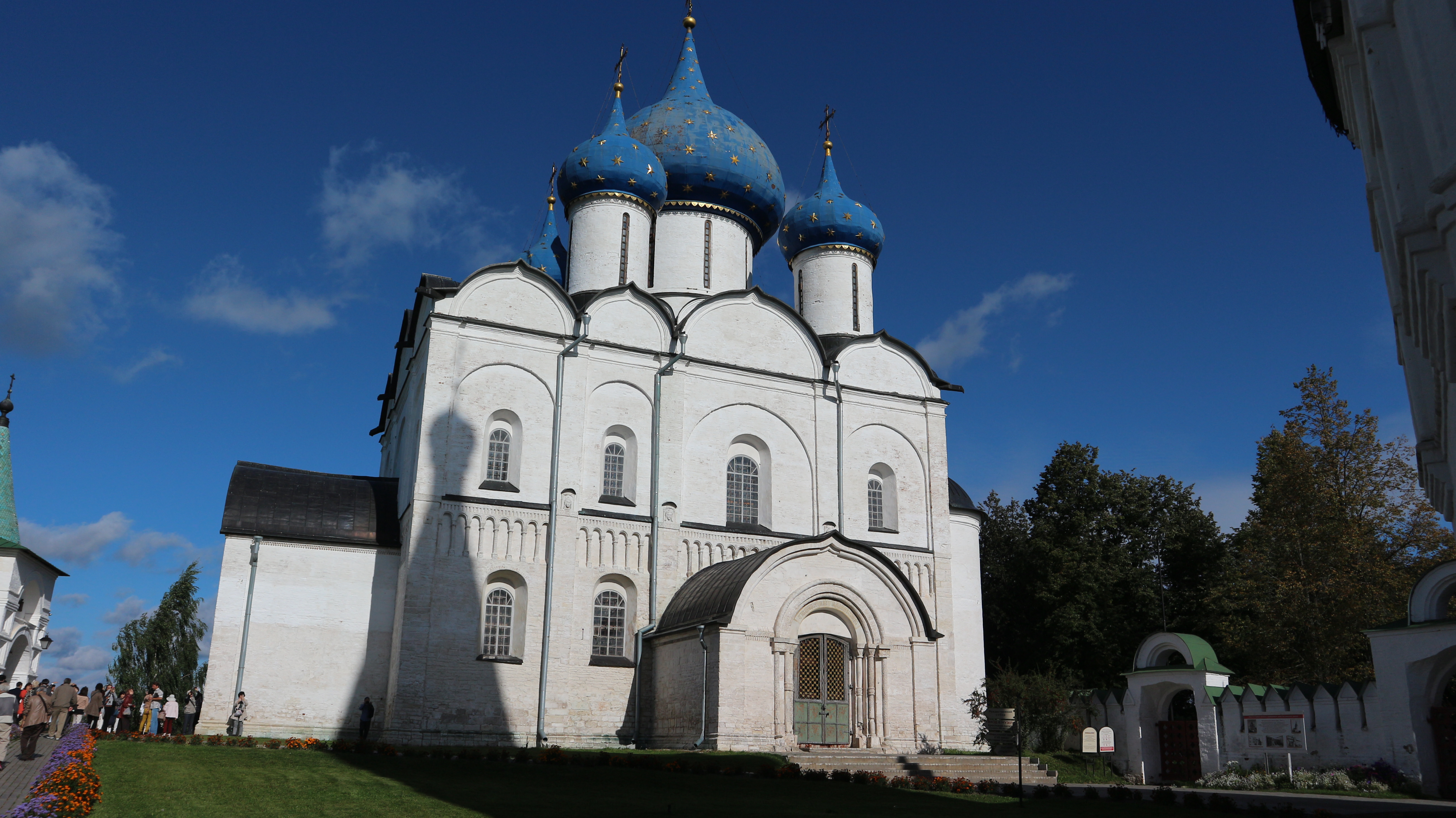 A day in suzdal Nativity of the Virgin Cathedral Suzdal