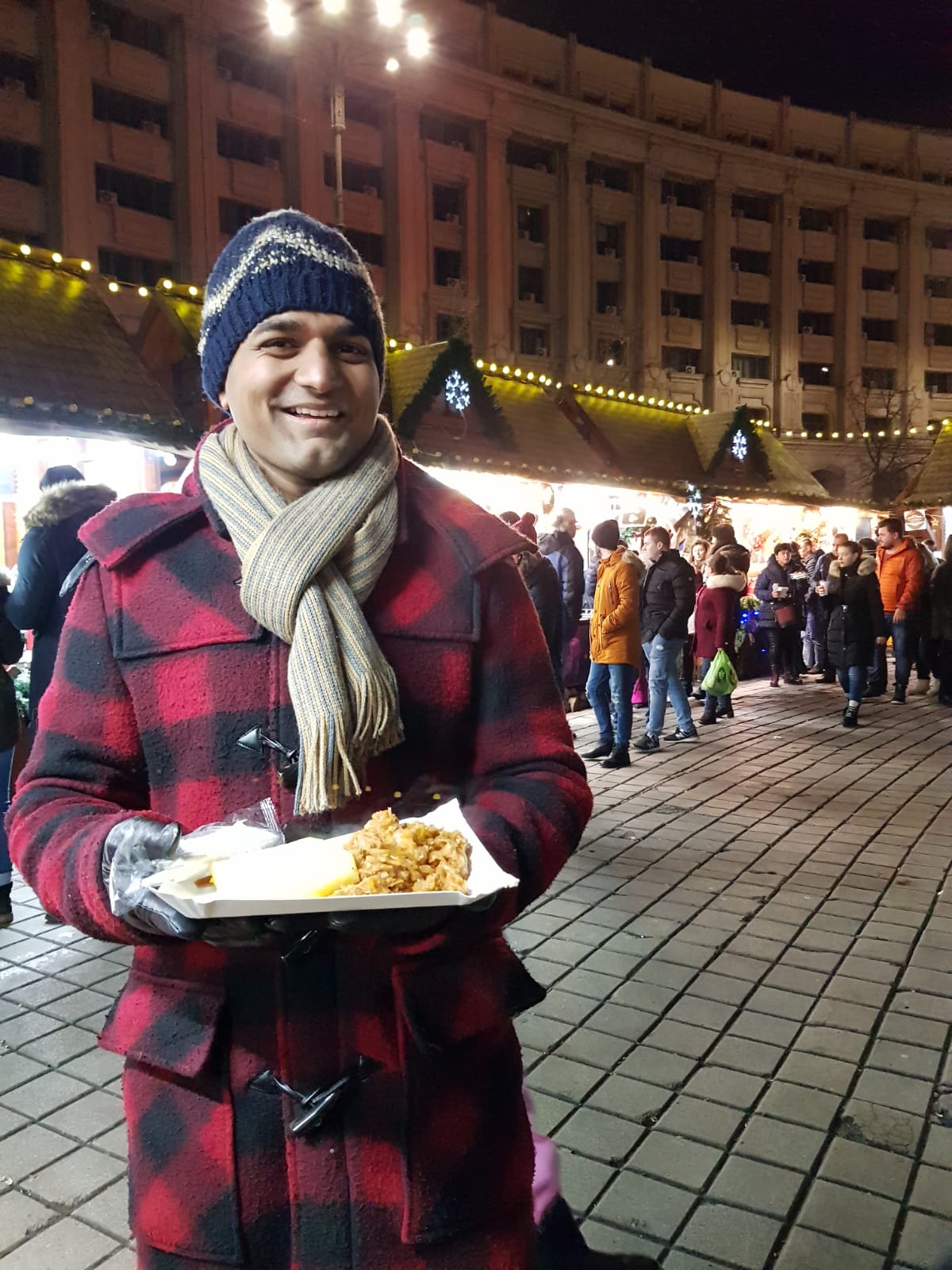 Happy vegan street food in Bucharest