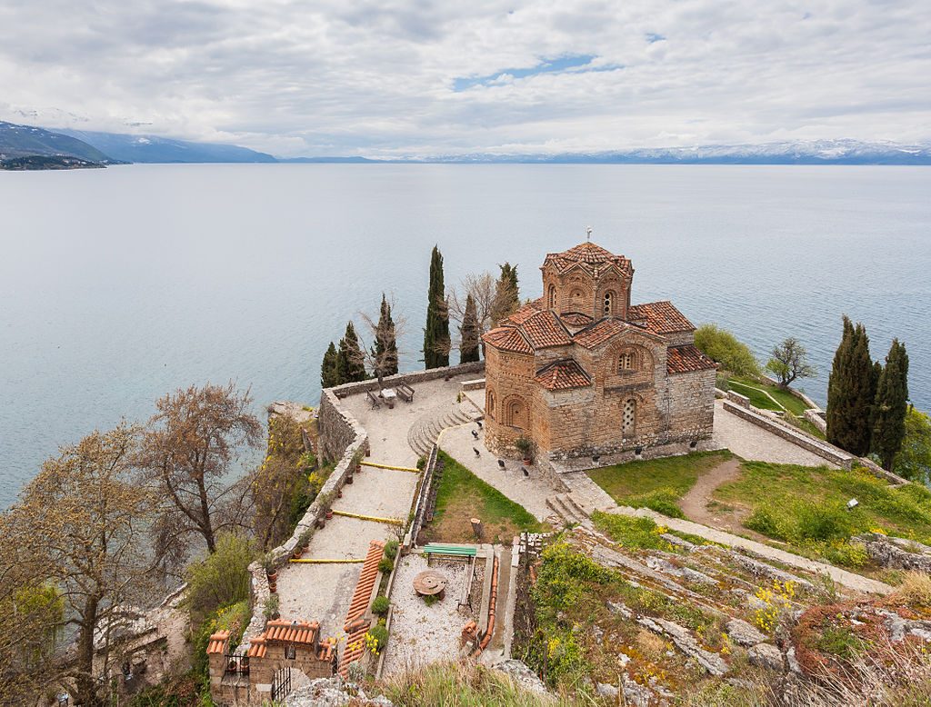 Iglesia_San_Juan_Kaneo,_Ohrid,_Macedonia