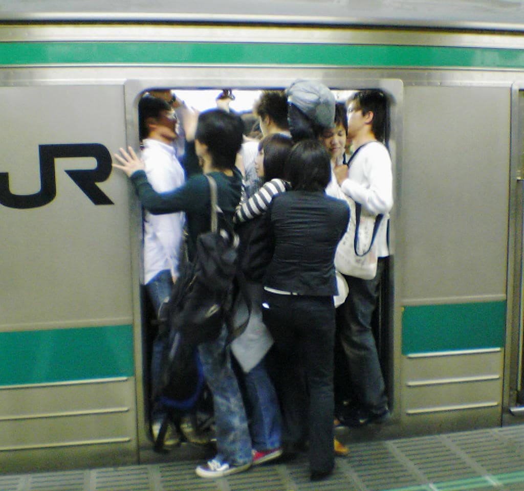 Japan Train Crowded